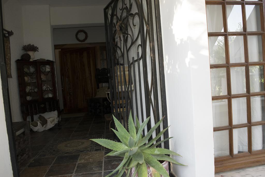 Roditses Beach Sea Front Apartments Samos Town Exterior photo