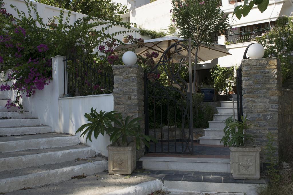 Roditses Beach Sea Front Apartments Samos Town Exterior photo