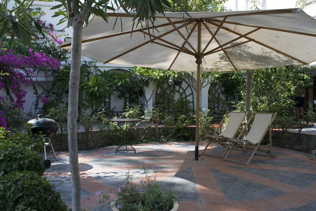 Roditses Beach Sea Front Apartments Samos Town Exterior photo