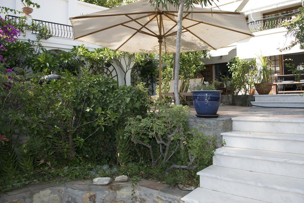 Roditses Beach Sea Front Apartments Samos Town Exterior photo