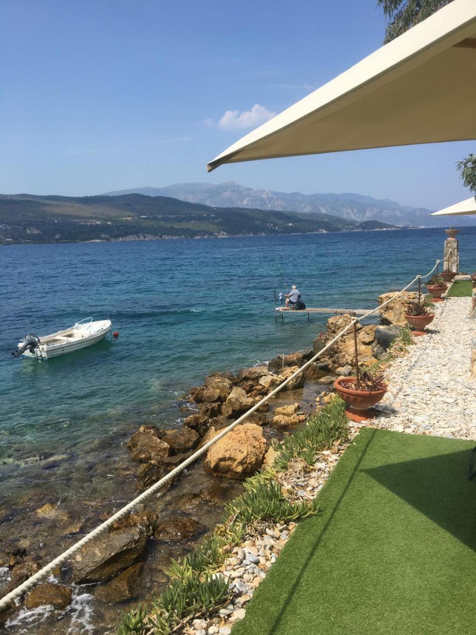 Roditses Beach Sea Front Apartments Samos Town Exterior photo
